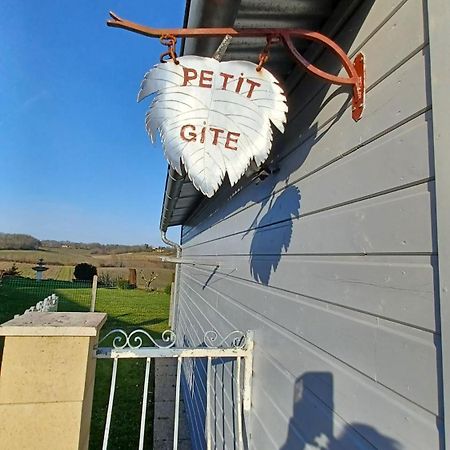 Gite Les Deux Meules Sainte-Colombe  Екстериор снимка