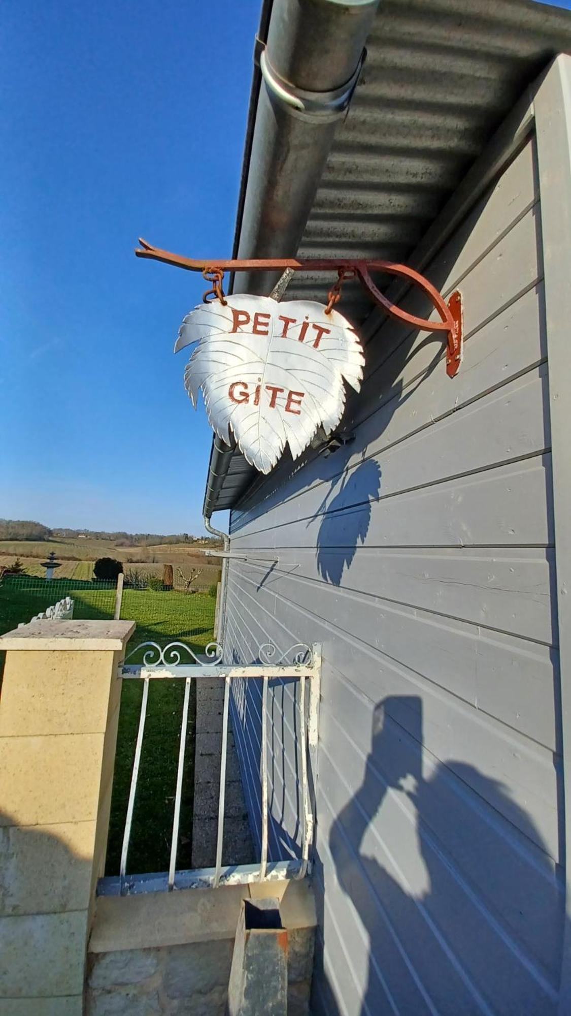 Gite Les Deux Meules Sainte-Colombe  Екстериор снимка